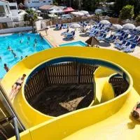 Mobilhome 4/6 pers à 600m de la plage des Conches, מלון בלונגוויל-סור-מר