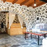 Volcano View Nisyros, khách sạn ở Emporeiós