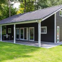 Spacious house with covered terrace, located on a holiday park in Rhenen
