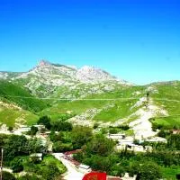 Spring Family Guest House, hotell i Tersak