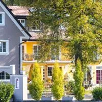 Winzerhotel am GUT MOSER, hotel en Leutschach