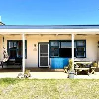 A Magic Shack - relax, recharge, frolic & fish, hotel in Tumby Bay