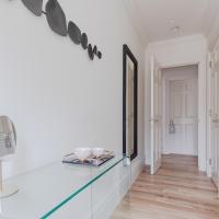WISH GRANTED! SUPERB DESIGN HOME OFF COVENT GARDEN