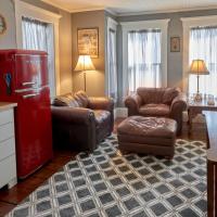 Fabulous 2 bed 2 bath In-Town Auburn, hotel poblíž Letiště Auburn / Lewiston Municipal - LEW, Auburn