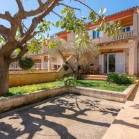 Stunning home in Port d'Alcúdia with WiFi and 4 Bedrooms