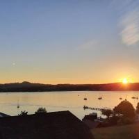 Sundowner appartment at the lakeside - 120sqm, Hotel in Schörfling am Attersee