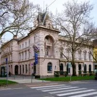 Tisza Hotel, отель в Сегеде