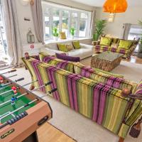 Shippenrill Croyde - Sleeps 14 - Hot Tub option - Stylish Home with fire pit, table tennis & dog friendly