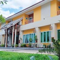 Nine Smiths Hotel Chiangmai โรงแรมที่Phra Singในเชียงใหม่