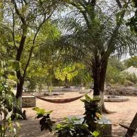 Campement & Centre artistique Tilyboo, hotel din Kafountine