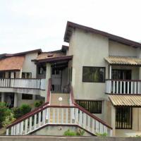 Maison de 4 chambres a Grand Popo a 10 m de la plage avec vue sur la mer piscine partagee et jardin clos, хотел в Grand-Popo