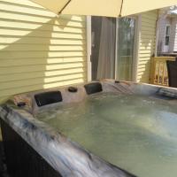 Outdoor Hottub, Private Entrance