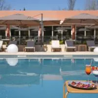 Hôtel Mount Venturi - Aix-En-Provence Sainte-Victoire - Bar & Restaurant & Padel, hotel in Rousset