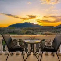 Katerina's Sunset Apartment, hotel em Episkopianá