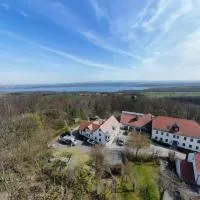 Hotel Kreuzbergbaude beim Berzdorfer See mit Wohlfühl Sauna, hotel en Görlitz