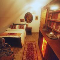 Self Catering private Harry Potter room with Outdoor Hot Tub