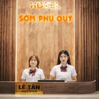 Viesnīca Khách sạn Sớm Phú Quý - Ninh Thuận pilsētā Fanranga