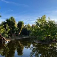 White Linen Guesthouse, hotel u gradu Tierpoort
