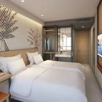 Go Hotels Plus Naga, hotel i Naga