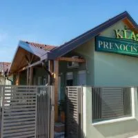 즈레냐닌에 위치한 호텔 Zlatni Klas