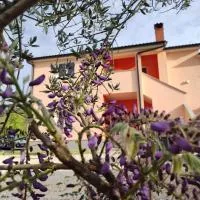 Apartman Tramonto, hotel u gradu Motovun