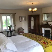 Mis Harand, hotell i Litteau