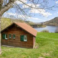 Vacancéole - Les Chalets de la Chazotte, hotel u gradu Saint-Jacques-dʼAmbur