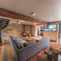 Luxury barn, newly renovated with river views
