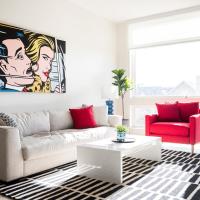 Art-Inspired Loft with Mountain View - Zuni Lofts, hotel in Lo-Hi, Denver