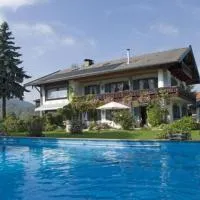 Appartement Bergblick, hotel a Grassau