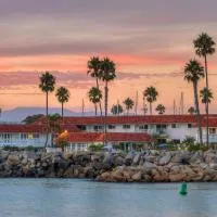 Oceanside Marina Suites - A Waterfront Hotel, hotel Oceanside-ban