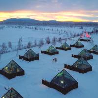 Aurora Pyramid Glass Igloos