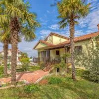 Apartment Flores: Stari Pazin şehrinde bir otel