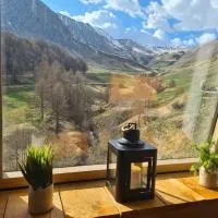 grand studio 28 m2 tout confort au pieds des pistes โรงแรมในลา ฟูวส์