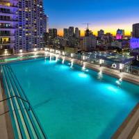 Luxury High-Rise 2/2 Condo w/Oceanview Balcony