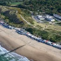 Strandhotel Westduin, hótel í Koudekerke