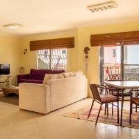 Serene Summer House with Garden and Nature View in Cesme, hotel in Ildir