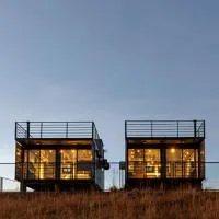 Cambará Container, готель у місті Камбара