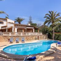 Beautiful villa for 8 people with pool garden terrace with sea views