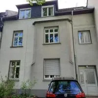 Wohnen beim Uswatta Liyanage, Hotel in Troisdorf