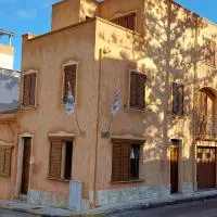 AFFITTACAMERE L'ARCOBALENO, hotel i Porto Torres