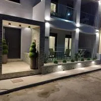 ELITE LUXURY APARTMENTS: Argostolion şehrinde bir otel