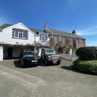 St Mary에 위치한 호텔 Country cottage with private garden close to beach
