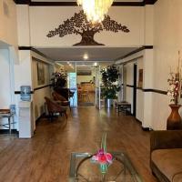 King's Inn, hotel near Torrington Municipal Airport - TOR, Torrington