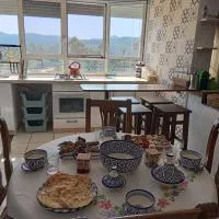 bel appart refait à neuf sur Tamouda Bay Tétouan, готель у місті Фнідк