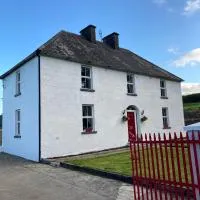 Entire Farmhouse in Tipperary, Hotel in Nenagh
