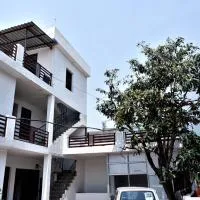 Viesnīca Saatvik Homestay with Free Pickup & Drop for Vaishno Devi Yatra pilsētā Katra