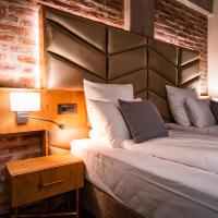 Mustang Boutique Rooms SELF CHECK IN, hotel din Oradea