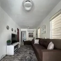 cozy house with jacuzzy, hotell i Juana Diaz