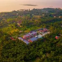 Treat Beach Resort، فندق في Bordi
